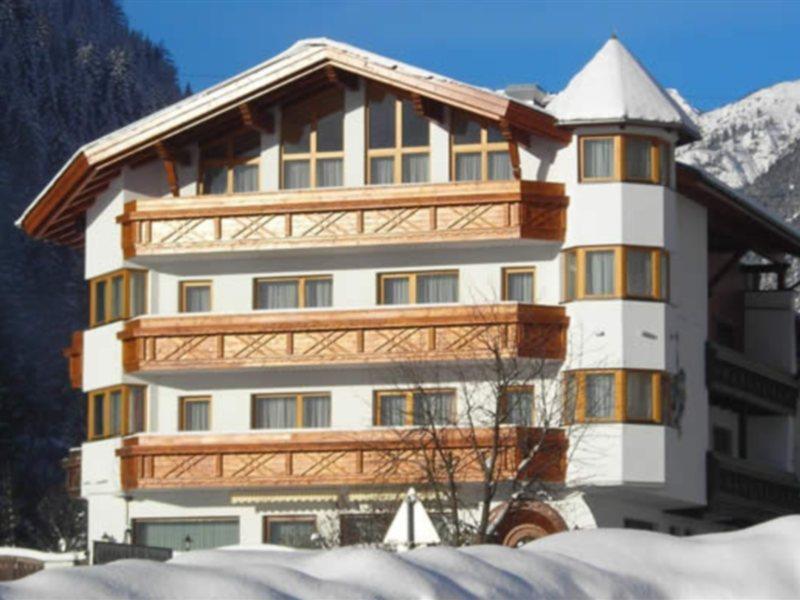 Hotel Troschana Flirsch Exterior foto